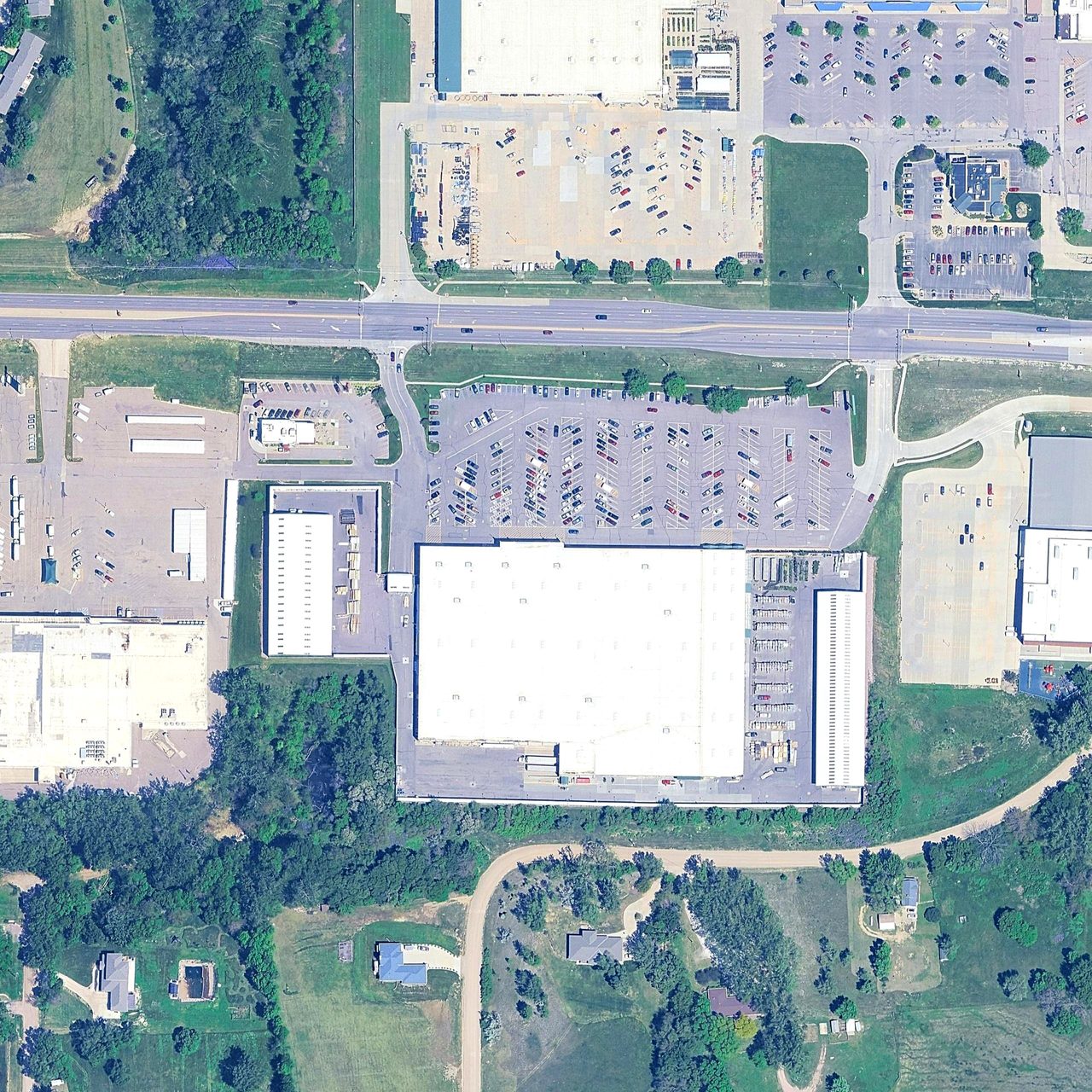 Menards Sioux City — full site, Google Maps satellite